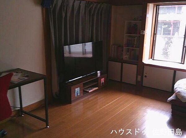 洋室を拡大表示