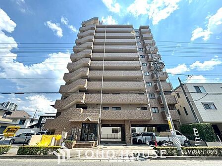 ただ『 住む 』だけじゃない! 気持ち良く住んで欲しい気持ちをこめて・・・。 お家の事、街の事、お金の事、 何でも相談して下さい♪