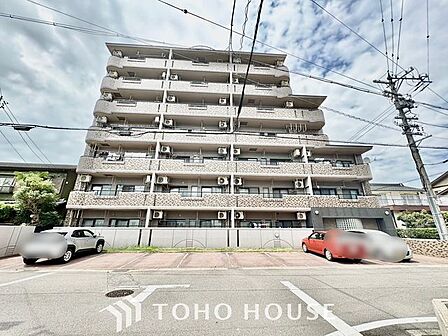 ただ『 住む 』だけじゃない! 気持ち良く住んで欲しい気持ちをこめて・・・。 お家の事、街の事、お金の事、 何でも相談して下さい♪