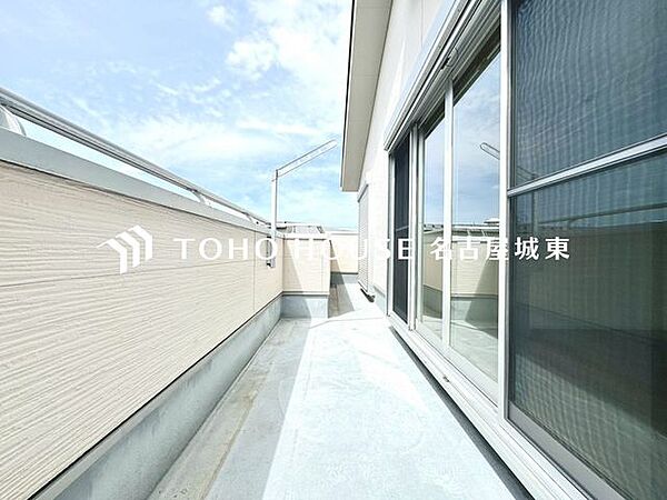 バルコニーを拡大表示