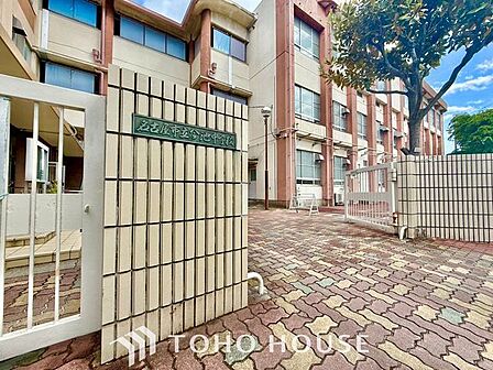 名古屋市立今池中学校 徒歩8分。 640m
