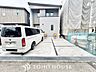 駐車場：【愛車と過ごす、ゆとりある毎日を】敷地内に専用駐車スペースを確保。月極駐車場を探す手間や雨の日の移動ストレスから解放されます。出し入れしやすい空間が、あなたのアクティブなカーライフを足元から支えます。