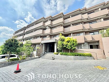 ただ『 住む 』だけじゃない! 気持ち良く住んで欲しい気持ちをこめて・・・。 お家の事、街の事、お金の事、 何でも相談して下さい♪