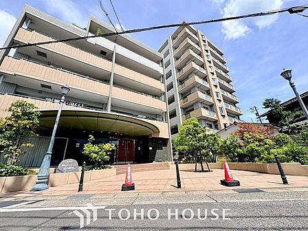 ただ『 住む 』だけじゃない! 気持ち良く住んで欲しい気持ちをこめて・・・。 お家の事、街の事、お金の事、 何でも相談して下さい♪