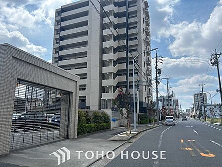 ただ『 住む 』だけじゃない! 気持ち良く住んで欲しい気持ちをこめて・・・。 お家の事、街の事、お金の事、 何でも相談して下さい♪