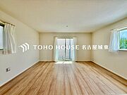 【かけがえのない時間】『LDKは家族だんらんをデザイン』広いLDKでは家族が集まり、一緒の時間がすごせる工夫がされております。日常の当たり前のひとコマがいつか一生の宝物になります。