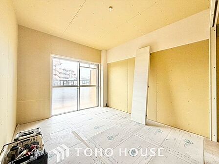 【いつかは子供部屋として】お子様の成長に合わせて住まいのレイアウトも変わります。思春期のプライバシーを重視したり、成長に合わせて机やベットを配置したり。将来を見越しての住まい選びも大切です。