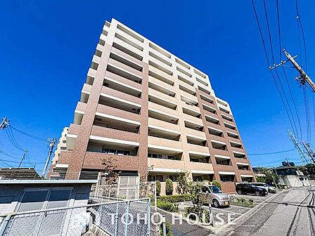 ただ『 住む 』だけじゃない! 気持ち良く住んで欲しい気持ちをこめて・・・。 お家の事、街の事、お金の事、 何でも相談して下さい♪