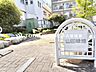 周辺：山田緑地 徒歩15分。 1180m