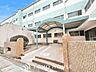 周辺：名古屋市立春岡小学校 徒歩7分。 560m
