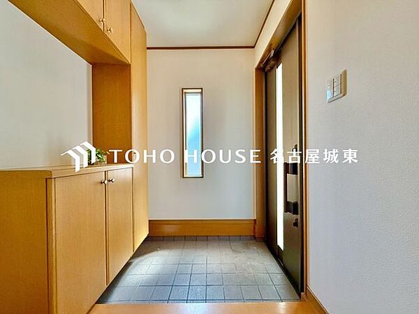 玄関を拡大表示