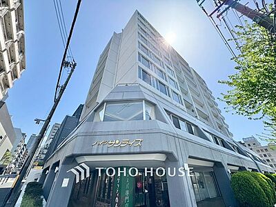 外観:物件の陽当りや通風・仕様設備やお部屋の大きさの比較、近隣・周辺環境や街並みなど、資料には掲載していない情報が現地にはたくさんあります。 是非一度、現地をご確認ください。 外観:物件の陽当りや通風・仕様設備やお部屋の大きさの比較、近隣・周辺環境や街並みなど、資料には掲載していない情報が現地にはたくさんあります。 是非一度、現地をご確認ください。
