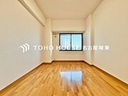 【子供の成長に合わせて】お子様の成長と共に「住まい方」も変化していきます。居室にはクローゼットを完備し、自由度の高い家具の配置が叶うシンプルな空間です。