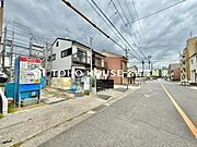 帰宅途中にショッピングやカフェを楽しんだり、利便性の良いこの地の生活は人々を魅了します。心行くままに季節の流れを感じ、ゆったりとした一時を。時間の流れを取戻し、休日はスローライフを。