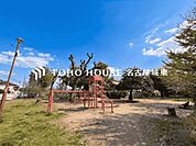 天満緑道 徒歩13分。 1020m