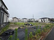 【未完成だからこそ、広がる理想のイメージ】外構工事が進む現在の様子は、住まいが命を吹き込まれる特別な瞬間。図面だけでは分からない光の入り方や周辺環境との調和を、現場でじっくり体感できます。