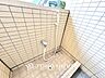 設備：【立水栓】敷地内に立水栓を設置してあります。お庭への水やりはもちろん、大切なお車の洗車や高圧洗浄機を用いたお家のお手入れにも活用できますね。夏にはお子様のプールにも♪