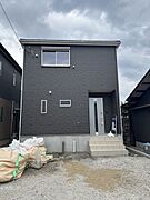 ◆◇駐車スペースも確保したゆとりある新築4LDK住宅◇◆