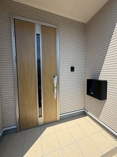 玄関を拡大表示