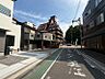 外観：前面道路