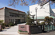 中部中学校