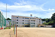 山崎小学校