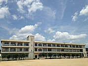 八幡小学校