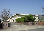 龍野西中学校