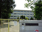 氷丘南小学校