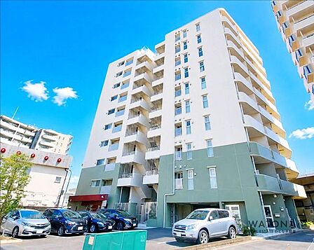 みなとみらいの花火を望める南向きの3LDK！新子安駅徒歩3分の立地も魅力！お引渡しまでに弊社費用負担でのクリーニングをサービス致します！屋上からもみなとみらいの花火を望めます！屋上ドッグラン付♪