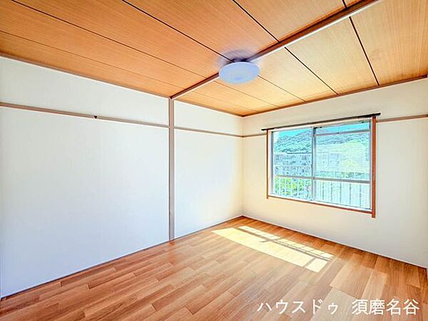 洋室を拡大表示