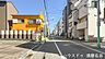 外観：前面道路含む現地写真