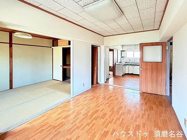 洋室を拡大表示