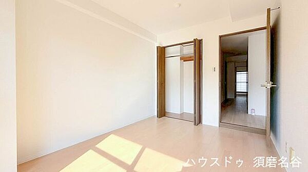 洋室を拡大表示
