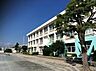 周辺：藤沢市立長後小学校（740m）