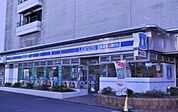 ローソン 藤沢鵠沼東店（86m）
