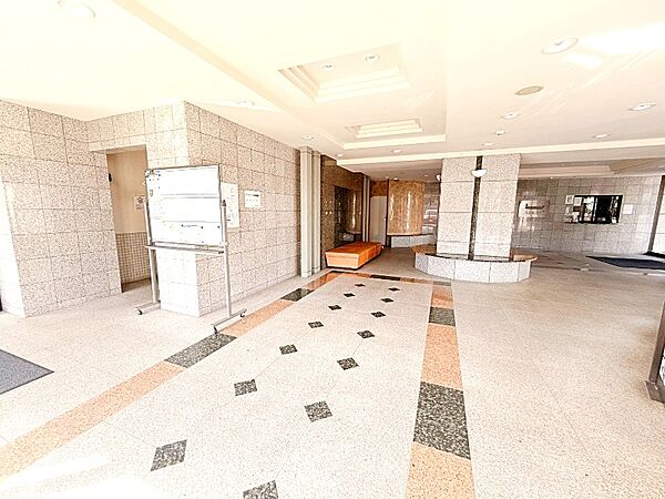エントランスを拡大表示