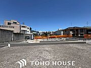 忙しく過ぎゆく日常を置き去るほど、ゆったりした時間が流れる住環境です。『快適』は「家」と「街」と「環境」が調和した時に訪れるのだと改めて感じさせてくれます。