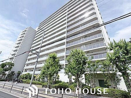 手入れの行き届いたマンションは、住み心地も良く、資産価値も維持されます。マンションではまず、外壁やエントランスなどの共用部分の維持管理がポイント。