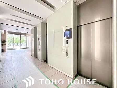 高層階への移動や重い荷物がある時の負担軽減、高齢者やベビーカー層へのバリアフリー対応など、日々の暮らしに欠かせない設備です。
