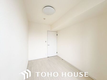 一日の中で多くの時間を過すことになる住まいだからこそ、いつも穏やかな空間であるように心掛けています。 構成する建材などへの配慮が、住まう方の健康を守ります。ワンランク上の、「オンリーワンの家」を提供。