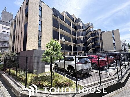 物件の陽当りや通風・仕様設備やお部屋の大きさの比較、近隣・周辺環境や街並みなど、資料には掲載していない情報が現地にはたくさんあります。 是非ご確認ください。