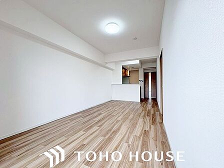 各お部屋を最大限広く使って頂ける様、全居住スペースに収納を完備しております。プライベートルームはゆったりと快適に。