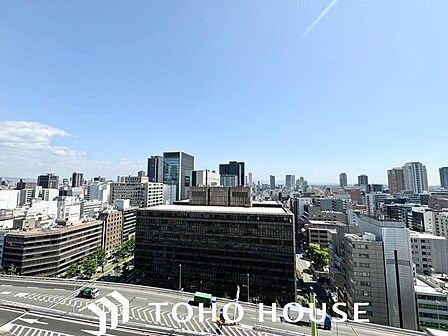 駅まで平坦な道のりなので、お年寄りやお子様でも歩きやすい環境です。