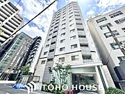 通風・採光にも優れ、心地よい光と風があふれています。 贅沢といえるほどの豊かな居住性と、プライドを満たすクオリティが見事に調和した住空間。マンションでなければ体感できないひとときをご体感頂ける筈です。