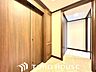 室内：ゆとりある室内空間です。