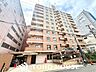 外観：住む人を映し出す洗練された佇まいは、いつまでも輝き続けながらいつしか街の風景に溶け込んでいきます。