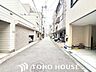 外観：住まい探しは街探し。みんなが街探しのポイントにしているのは何？　第1位は過半数が支持した納得の 『交通の利便性』。続いて3割以上の人が『住環境』と『公園、緑地の充実』です。