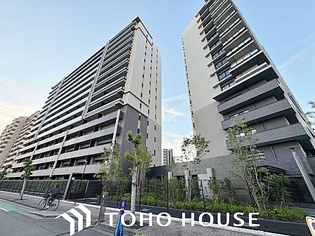 物件の陽当りや通風・仕様設備やお部屋の大きさの比較、近隣・周辺環境や街並みなど、資料には掲載していない情報が現地にはたくさんあります。 是非ご確認ください。