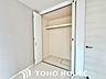 収納：各部屋に必要な量の収納があるか、高さ・奥行きは適度で、活用しやすいものになっているか。 “量”だけでなく、”位置”によっても変わる「収納力」を子どもの成長も加味して確認しよう。